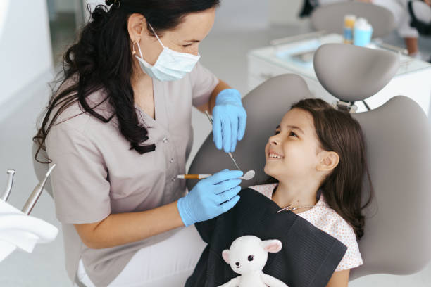 Best Emergency Dentist for Knocked-Out Tooth in Clifton, TN